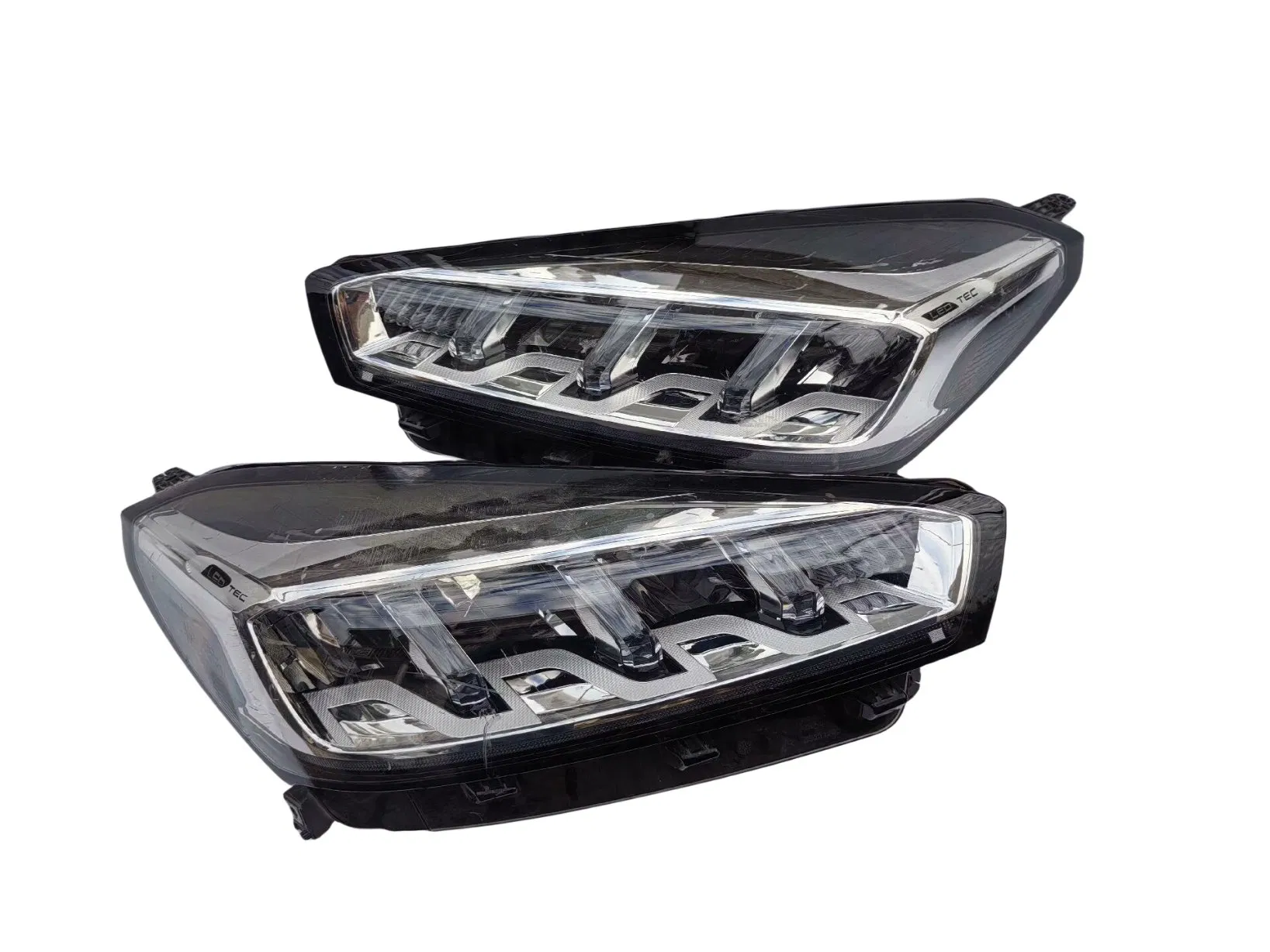 Chery Tiggo 8 Headlights supplier identification example