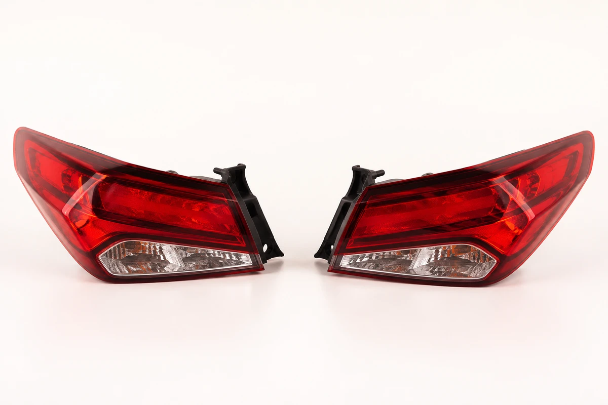 Hyundai Elantra tail lights identification image