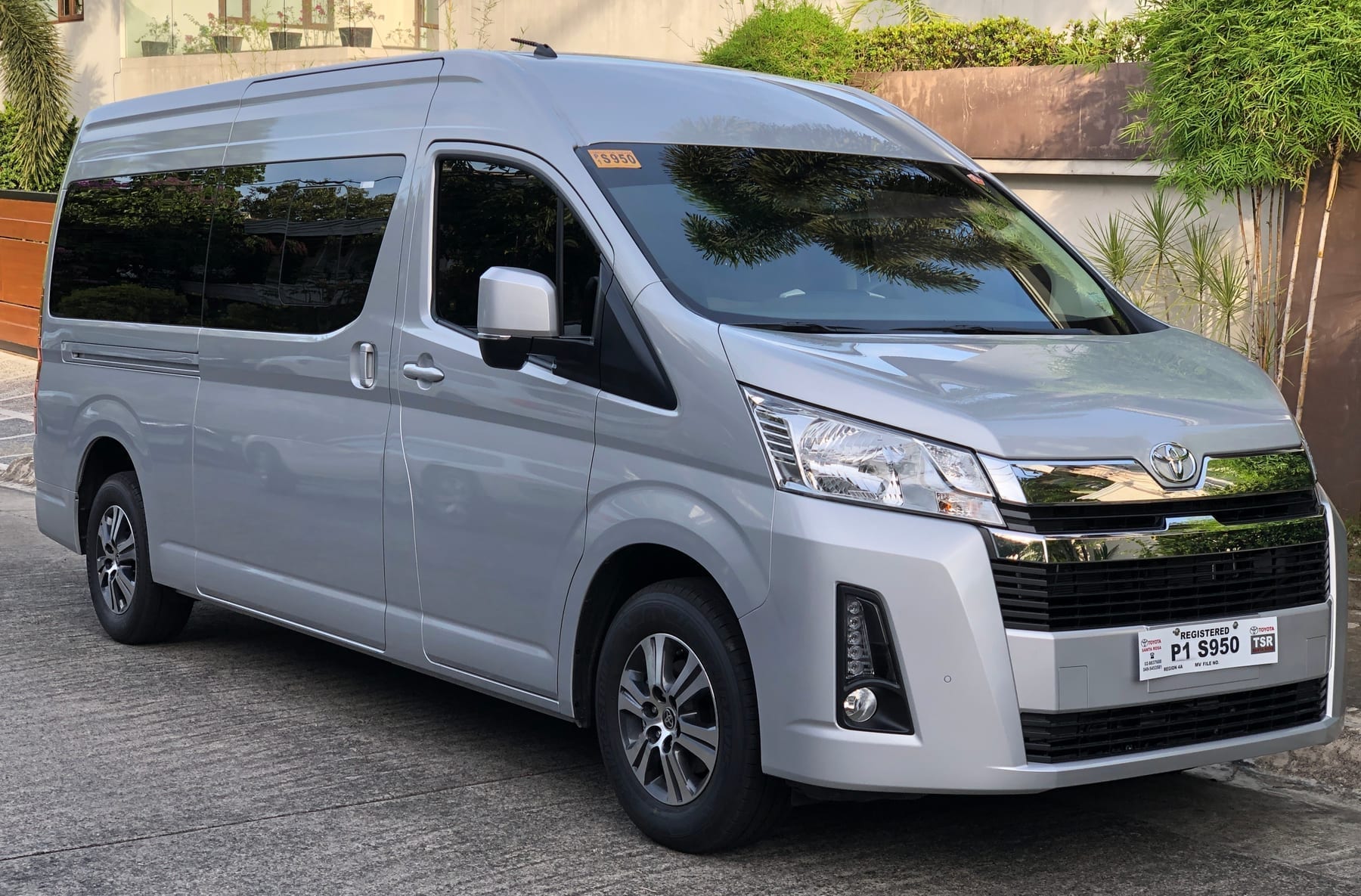 Toyota Hiace vehicle reference